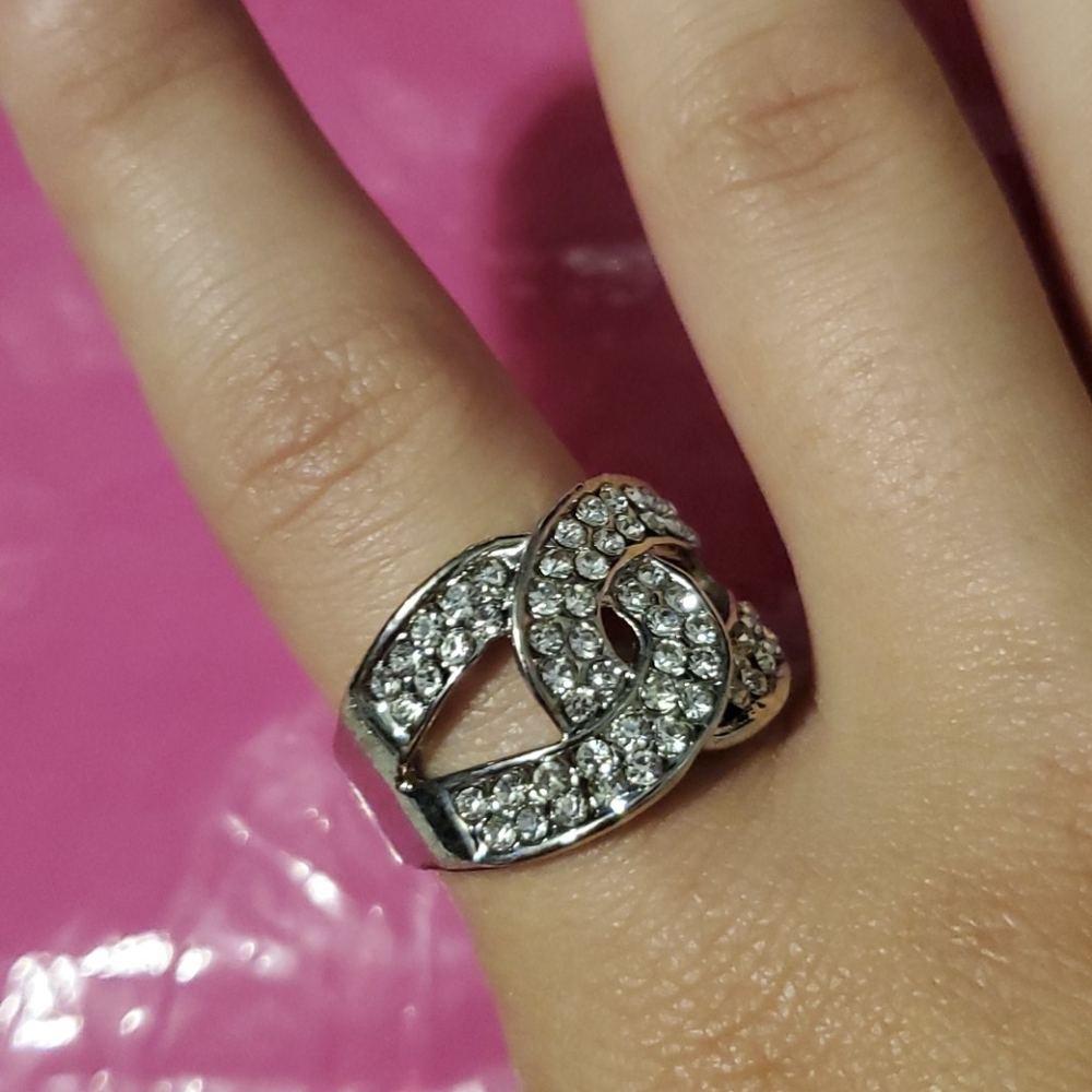 Diamond studded ring